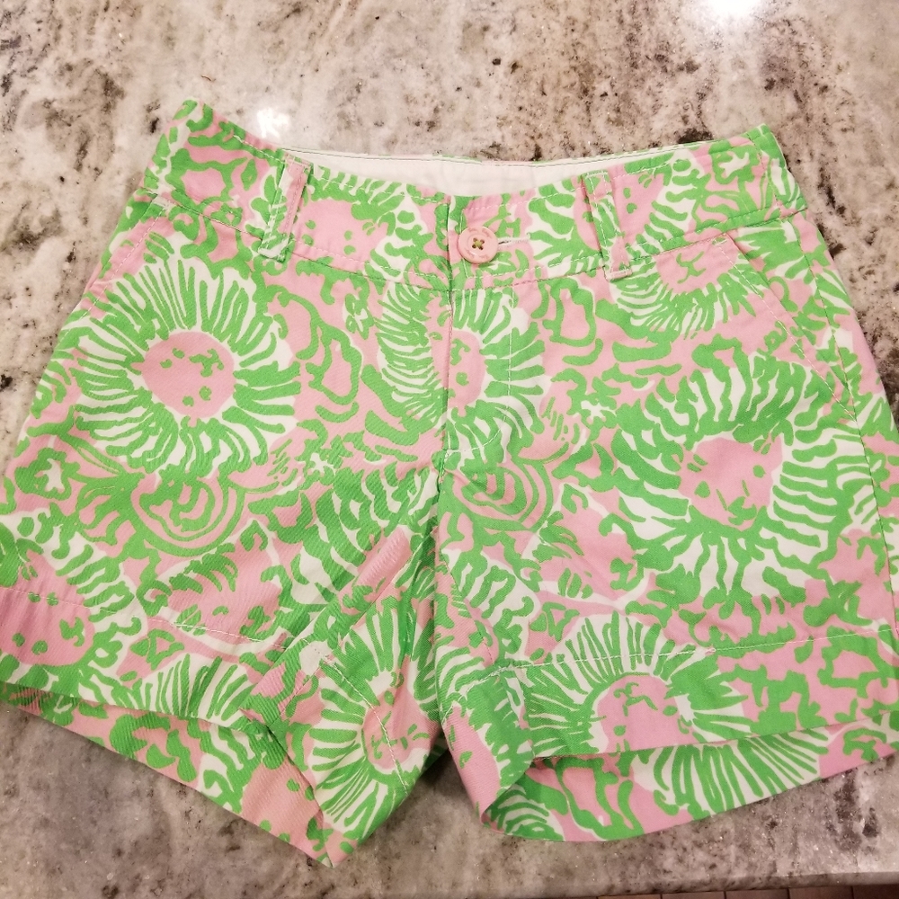 EUC Lilly Pulitzer Callahan lion print shorts! - Picture 2 of 5